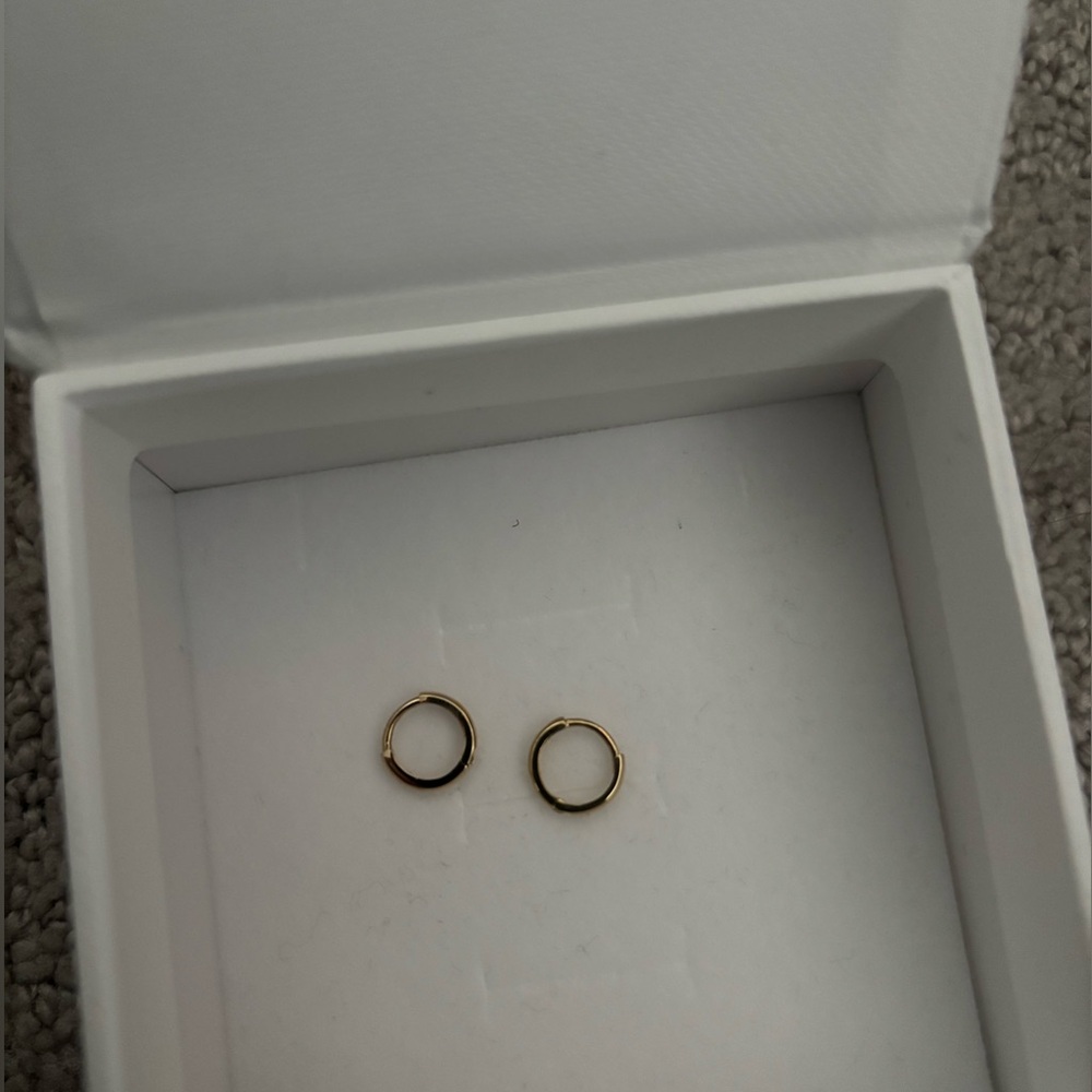 Mejuri 14k Gold mini hoops - BRAND NEW